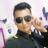 汉中🎙华仔头像
