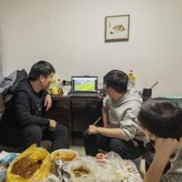 旧旧的冠头像