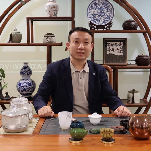 懂车范总头像