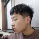凌耀林头像