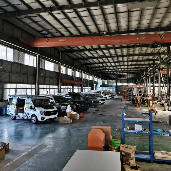 小鹏哥房车工厂头像