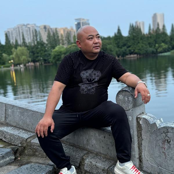 巢湖市傅记二手车商行头像