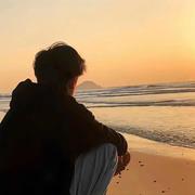 undefined的个人资料头像