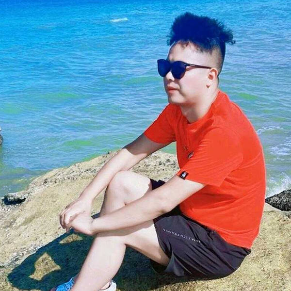 杜飞二手车头像