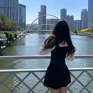 一柒一宇头像