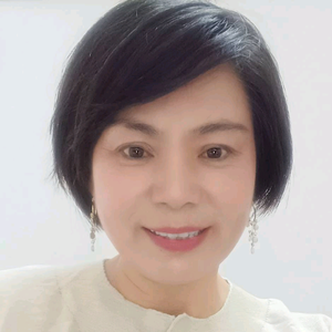 磁康钟姐头像