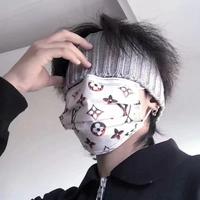 率真小猫OmO头像