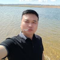 村里的技术大哥头像