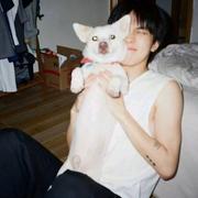 余味uui的个人资料头像