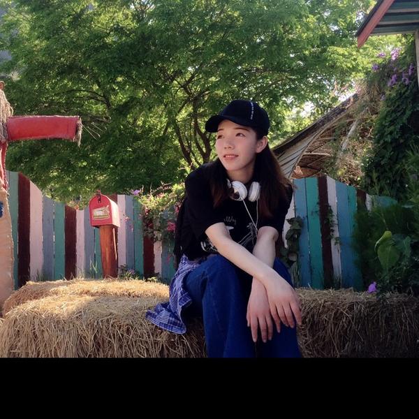 小小又饿了头像