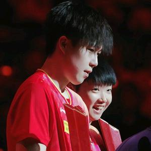 芽芽儿娱乐头像