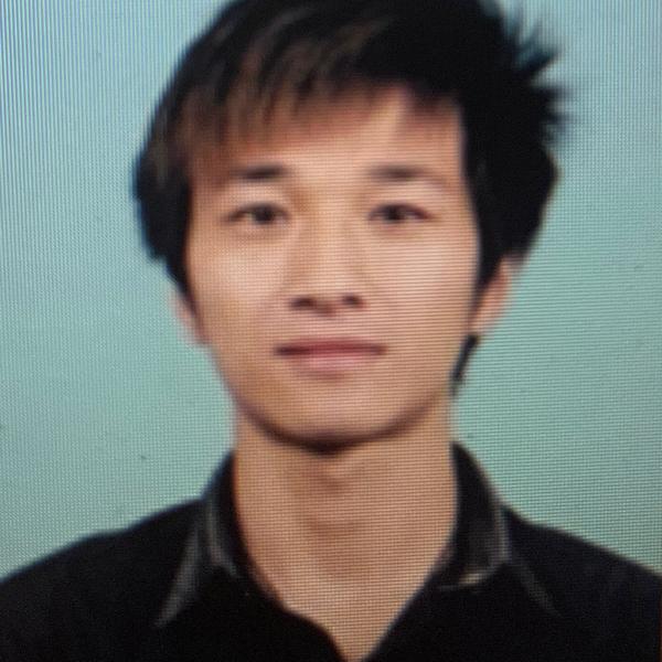 草莓去旅行头像