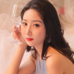 我叫杨不二头像