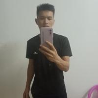 俊俏铅笔lw头像