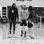 Alone571的个人资料头像