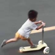小月亮65的个人资料头像