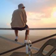 用户324138874292的个人资料头像