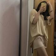 故事该对谁说的个人资料头像