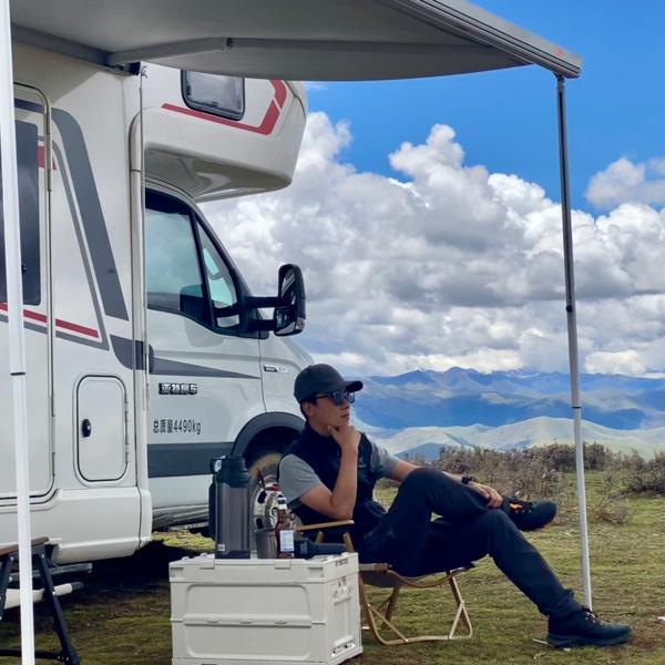 一万一房车旅行头像