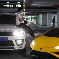 阿连收车头像