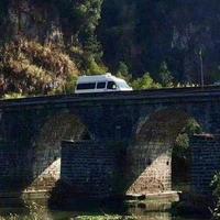 老青年生活玩房车头像