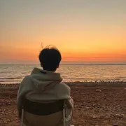 微芒不朽的个人资料头像