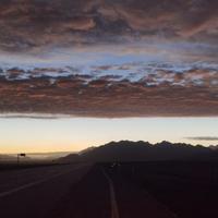 无敌键盘手头像