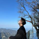 小杨哥嘎嘎外贸头像