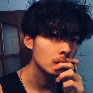 明乐的鱼不见了头像