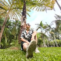 一往情深越陷越深头像