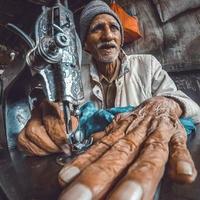 外向冰淇淋ZXu头像