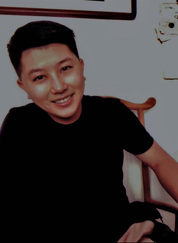 北京赛亚严选车头像