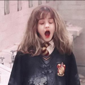 嗜糖少女林兔子头像
