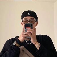 Mo子风头像