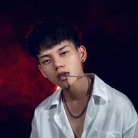 阿竞不拍车头像