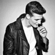 用户6442825075的个人资料头像