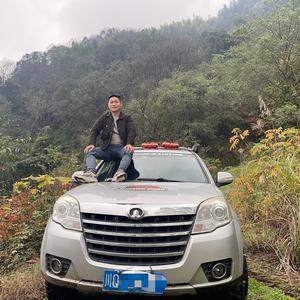 英明的小健头像