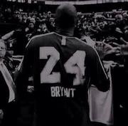 爱跳舞的蜡笔小新丶的个人资料头像