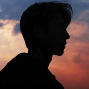 弈中人的个人资料头像