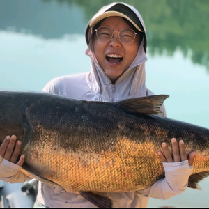 二狗荒野垂钓生活头像