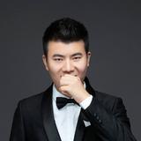 吕金本头像