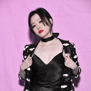 是张淼姐姐酱吖头像
