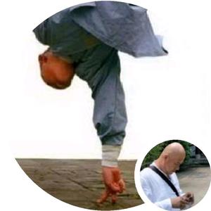 抖音二指禅头像