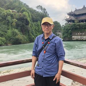 枫下题诗的文人头像