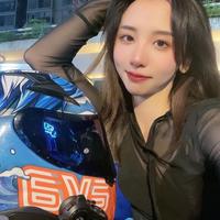 认真骑车的小爱头像