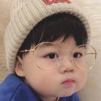 今年两岁了33头像