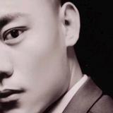 无与龙比头像