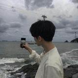 一丝不苟溪水Dt头像