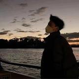 民间雷佳音头像