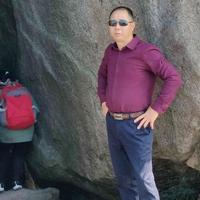 丘山小月半头像